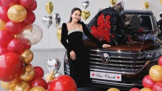 Nữ diễn viên giờ vàng Bảo Thanh tậu Volkswagen Viloran trị giá hơn 2 tỷ đồng